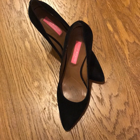 Isaac Mizrahi perfect black suede pump - Picture 4 of 7